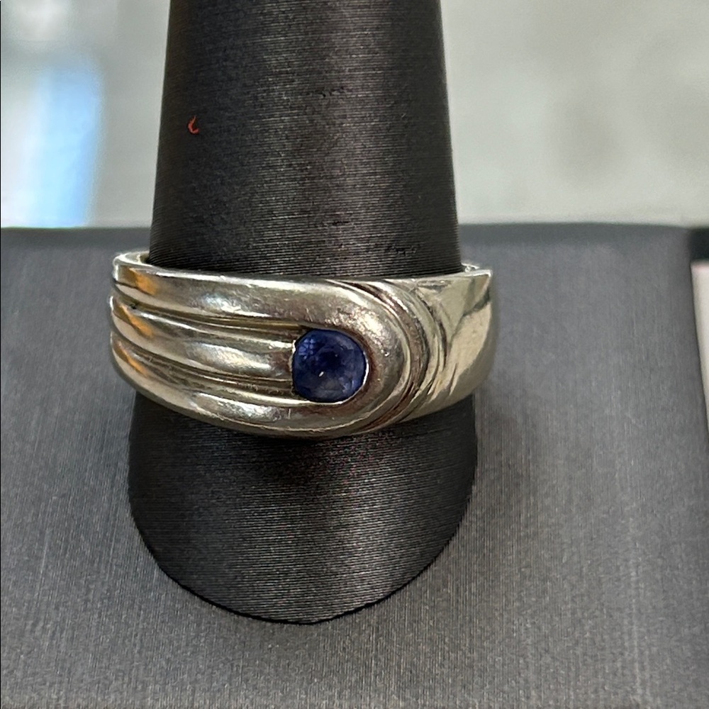 483619 14k wg sapphire ring 10.9g